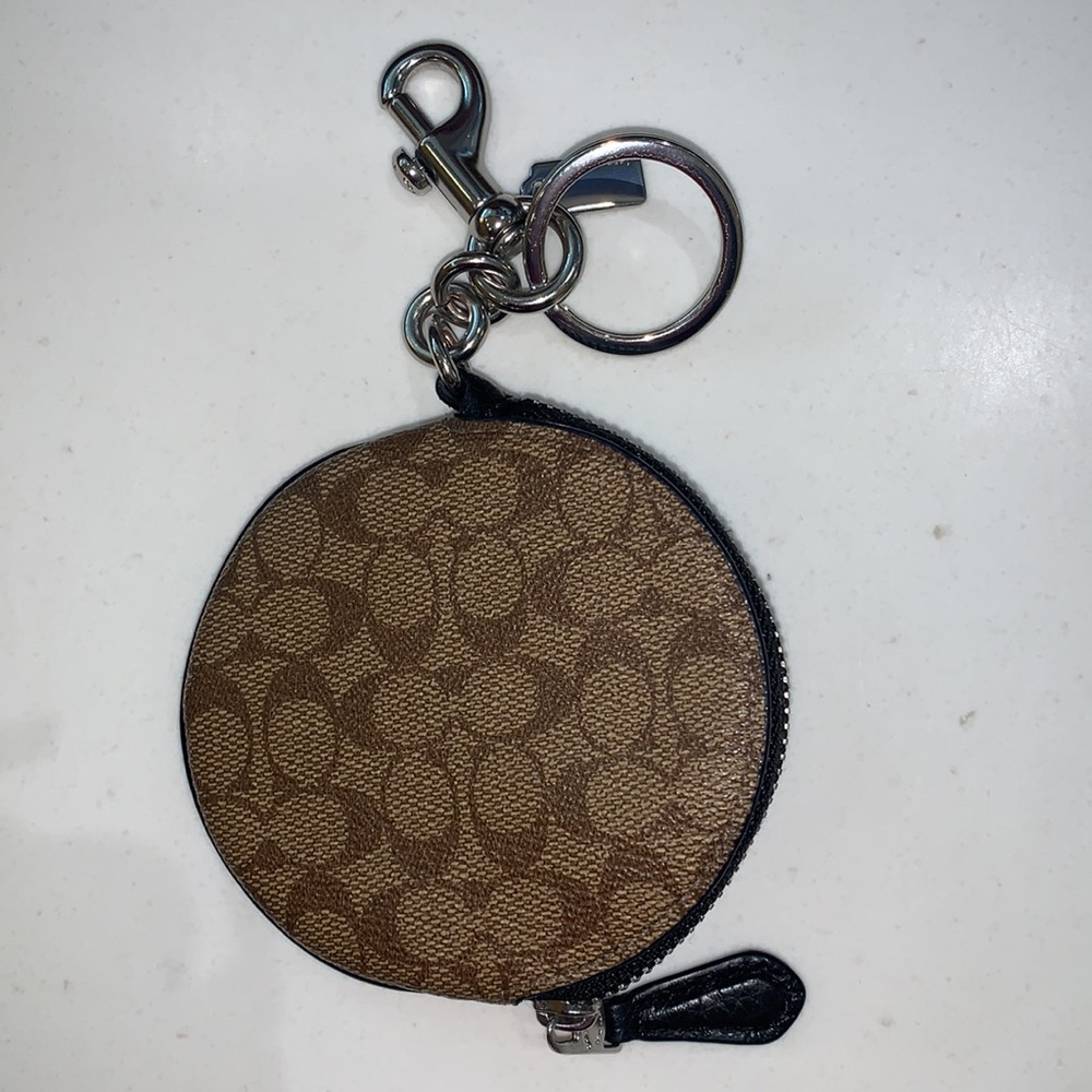 Coach coin bag💕 - Picture 2 of 6